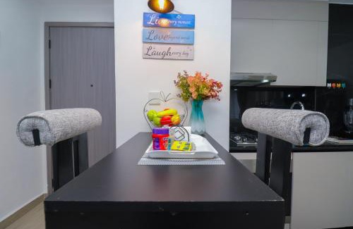 Kilimani Apartamento | Pinecrest View one bedroom with heated swimming pool and Sauna