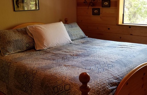 Strawberry Cabina | PinecrestAreaRentals #15 Beautiful family cabin.