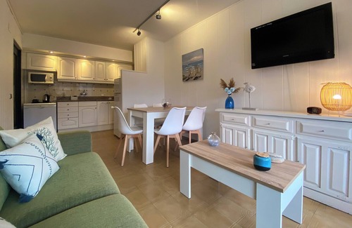 L'Estartit Apartamento | Apartamento Pineda con piscina. 2 Habitaciones en primera línea de mar.