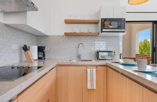 La Paz Apartamento | Studio close to La Paz Malecon with Housekeeping and Private Gated Parking