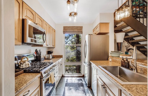 Dollar Point Cabina | Pinegrove by AvantStay | Beautiful Villas Condo just outside Tahoe City!