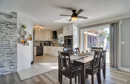 Pinellas Park Cabaña | Pinellas Park Escape w/ Heated Pool!