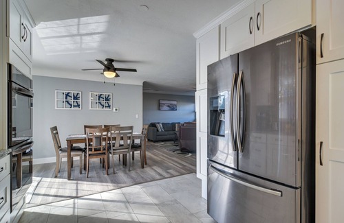 Pinellas Park Cabaña | Pinellas Park Escape w/ Heated Pool!