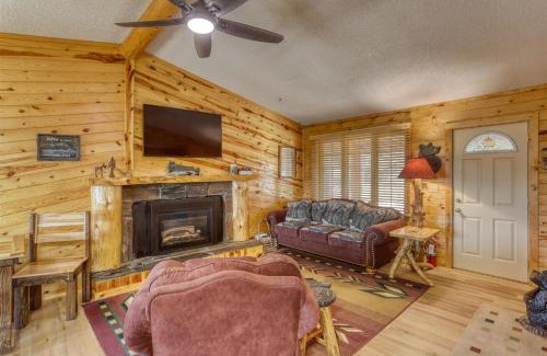 Lead Casa | Pineview Cabin - Hot Tub
