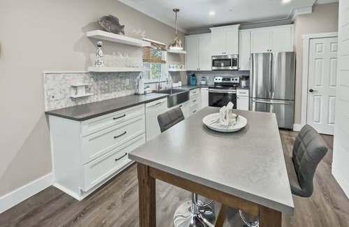 West Panama City Beach Casa | "Pinewood" | Inlet Beach | Dog Friendly | Close to Shops & Restaurants along 30A