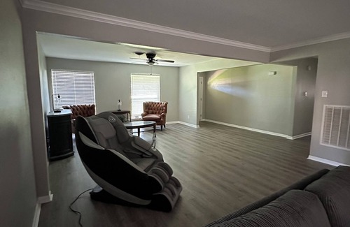 Spring Casa | Pinewoods Hideaway – Quiet Comfort Near It All
