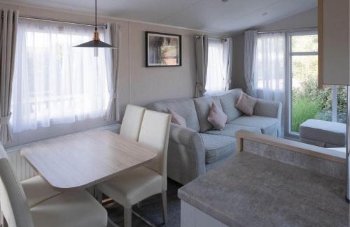 Wells-next-the-Sea Cabina | Pinewoods Lakeside - no dogs