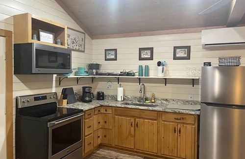 Bastrop Casa | PineyWoods House Forest Retreat