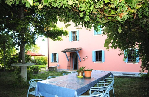 San Pietro di Feletto Villa | Villa con piscina privada en Prosecco cerca de Venecia
