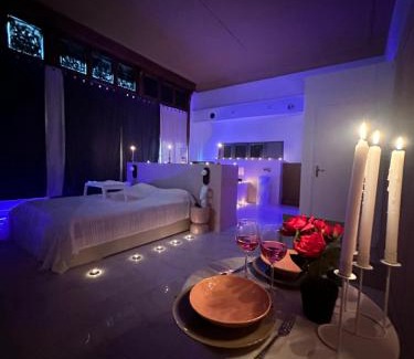 Tourcoing Hotel | PINK ROOm