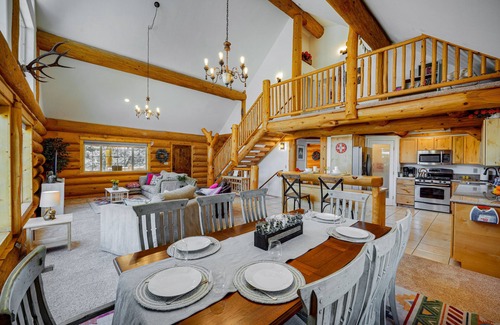Frazier Park Cabina | Pinon Pines Vacation Rental: Hike, Bike & ATV!