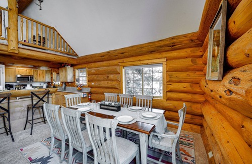 Frazier Park Cabina | Pinon Pines Vacation Rental: Hike, Bike & ATV!