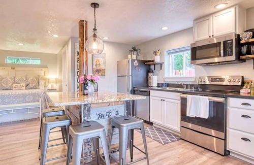 Dayton Casa | Pinot Valley Escape