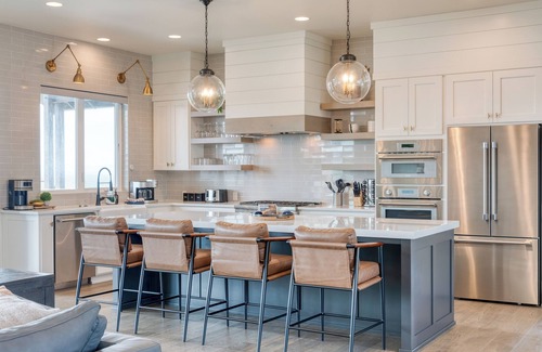 Powell Butte Casa | Pioneer by AvantStay | Fire Pit + Hot Tub | Inside The Brasada Ranch Community