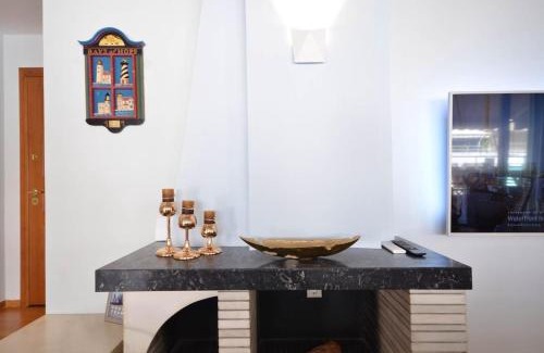Pasalimani Apartamento | Piraeus Pasalimani LargeTerrace Seaview Apartment