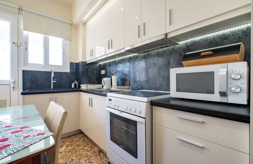 Atalanti Apartamento | Piraiki Sea View Apt, 2bdrms, 4 pers by MPS