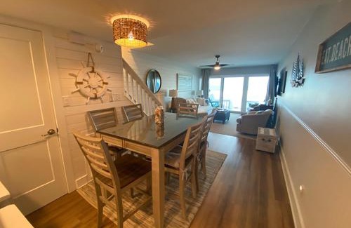 Sunnyside Casa | Pirate Cove Villas #111 by Emerald Coast Retreats