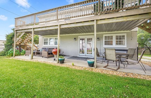 Morehead City Apartamento | PirateCove has boat parking and pet friendly