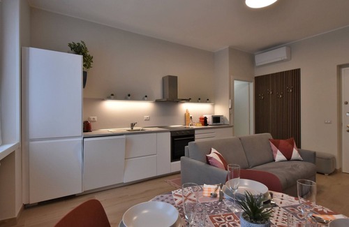 Centro Direzionale Apartamento | Pirelli Central Station Apartment by Interhome
