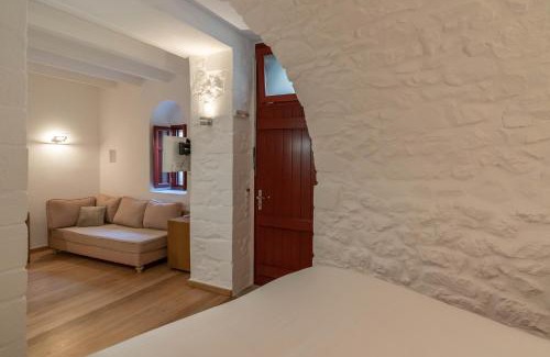 Limeni Hotel | Pirgos Mavromichali