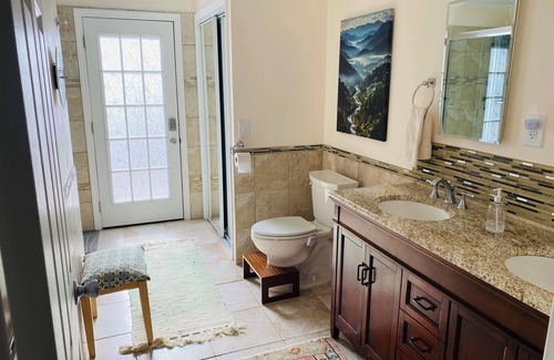 Candler Casa | Pisgah Sunsets, Mountain Views, Stream