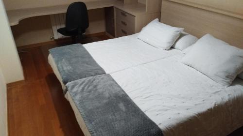 Sarria Apartamento | Piso ABELEDO