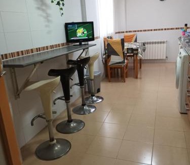 Burriana Apartamento | Piso amplio de 3 habitaciones, 2 baños, ascensor y parking