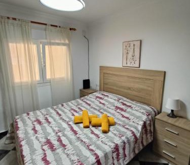 Cadiz Apartamento | Piso calidad precio junto a la Playa de la Victoria