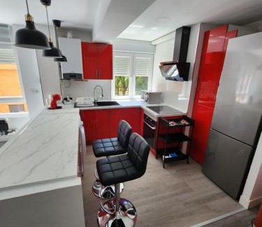 Leon Apartamento | Piso centrico, Cerca de los hospitales y centro.