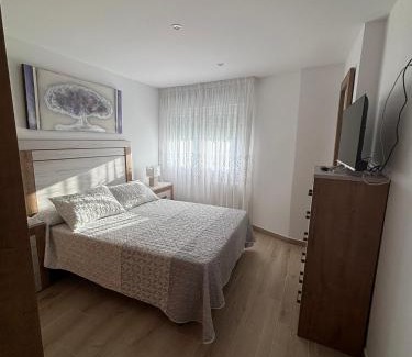 Dean Pequeno Apartamento | Piso en Ribeira a 20metros de la playa de Coroso by Cristian&Tamara "alquileres"