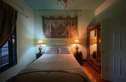 Warwick Casa | Pitstop Lodge Guesthouse B&B