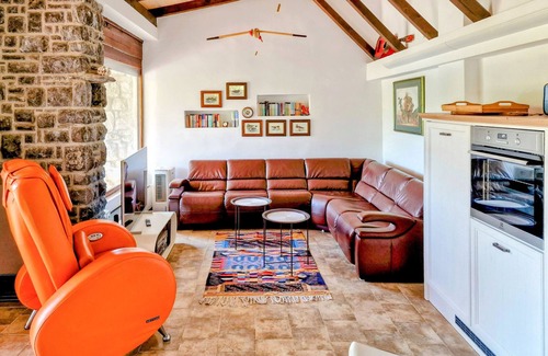 Generalski Stol Casa | Pixie House by Interhome