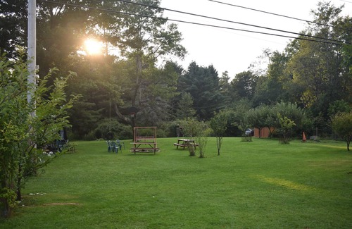 Greentown Apartamento | PL Motel Room #3 - Located at the Heart of Promised Land State Park