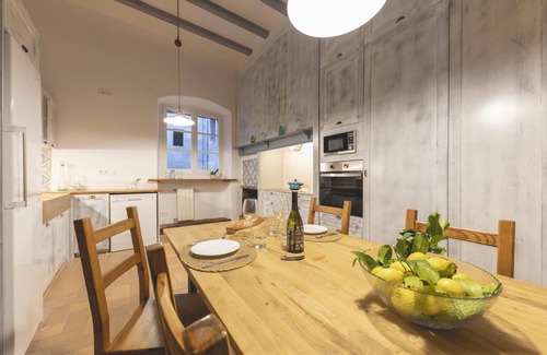 Old Town Apartamento | Plaça del Vi - Apartamento vacacional en Girona | Bravissimo