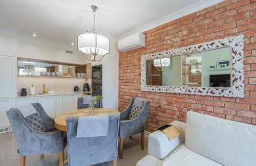 Srodmiescie Apartamento | Plac Unii Comfort Apartments