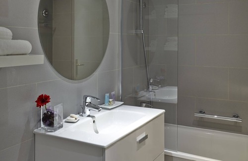 13th Arrondissement Apartamento | Place D'Italie 1 Bedroom Apartment With Aircon