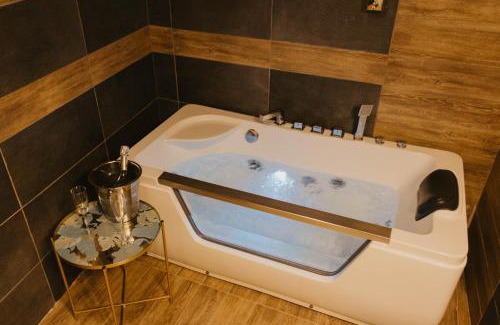 City Center Apartamento | PLAN Deluxe Hydro Suite Niš, centar, free parking