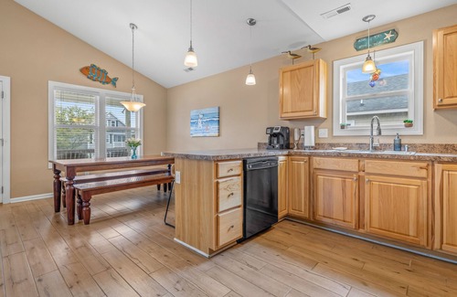 Kill Devil Hills Casa | Plan your OBX trip - prime Kill Devil Hills location!