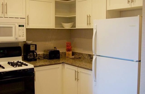 Palm Springs Condominio | Planet Claire - ostentoso Palm Springs Condo 2-4