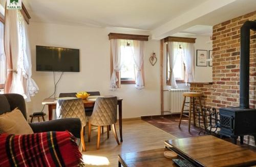 Kremna Apartamento | Planinska kuća Sević