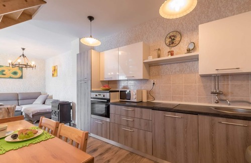 Novi Vinodolski Casa | Planinska kuća za odmor kraj nebeskih labirinta za opuštajući odmor