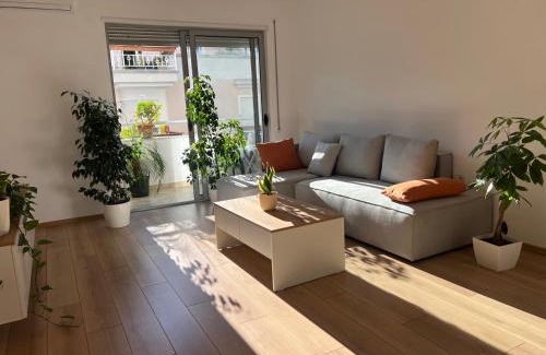 Tirana Apartamento | Plant house