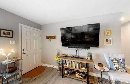Encanto Casa | Plant Your Southwest Feet