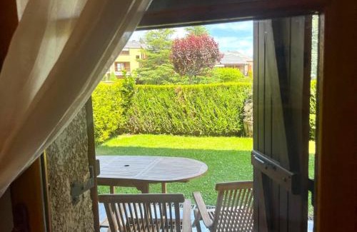 Caldegas Apartamento | Planta baja con piscina en Caldegas