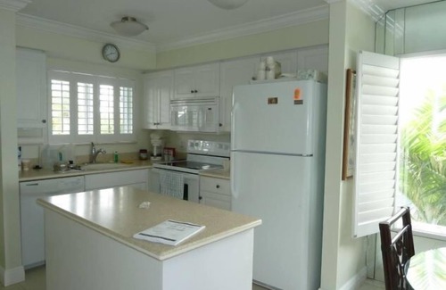 Captiva Condominio | Hermosa 2BR, 2BA Villa frente al mar