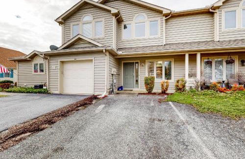 Lewes Casa | Plantations East - 166 Lakeside Dr