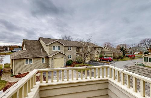 Lewes Casa | Plantations East - 166 Lakeside Dr