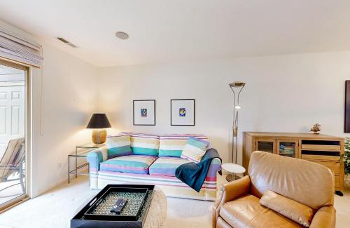 Lewes Casa | Plantations East - 166 Lakeside Dr