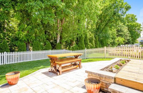 Lewes Casa | Plantations East - 221 Lakeside Dr