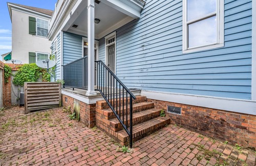 Starkville Casa | Planters Row by OneHometown Getaways